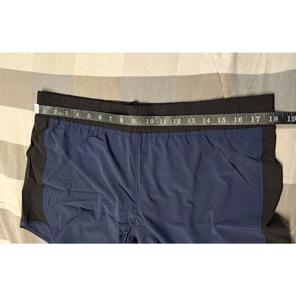 Amazon Essentials Women's 4" Stretch Woven Running Short Size L - Picture 7 of 8